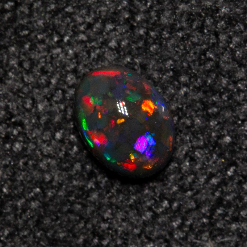 0.12 ct black opal 3.8x2.9x1.8mm