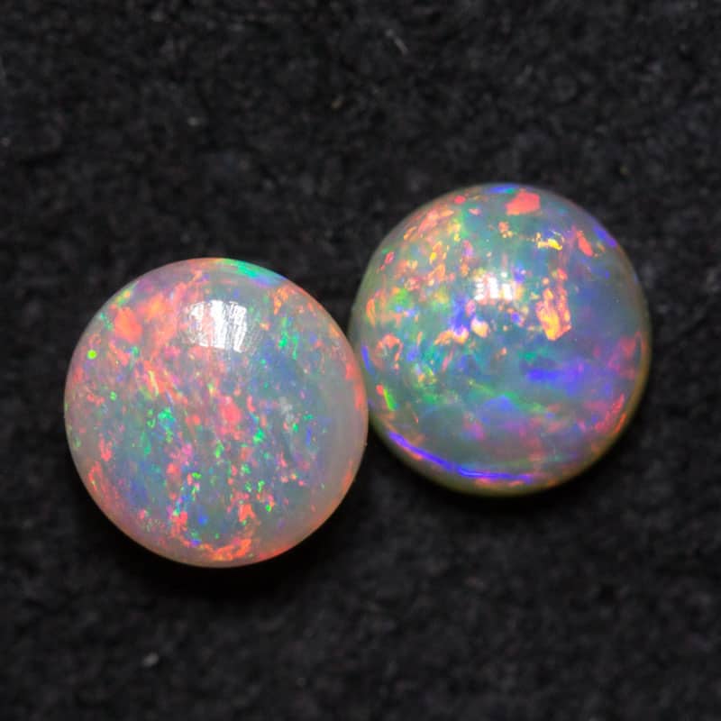 0.40 ct crystal opal pair 3.8x3.8x2.3mm