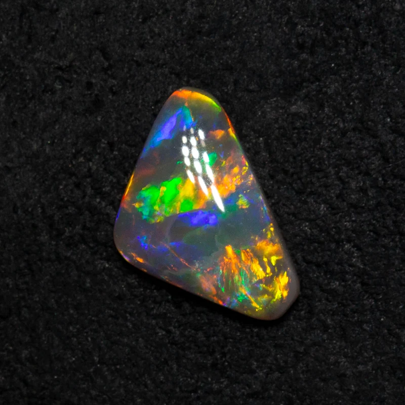 0.53 ct crystal opal 8.4x5.3x2.2mm - Image 3
