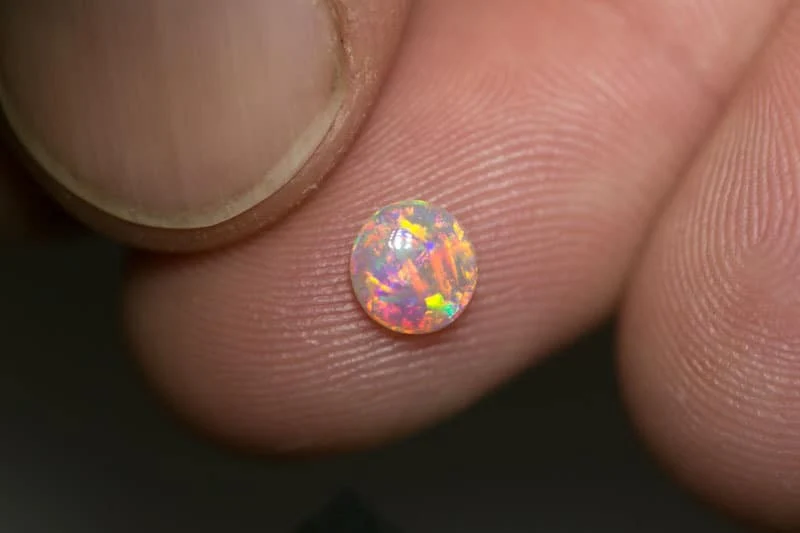 0.54 ct gem crystal opal 6mm round x2mm - Image 3