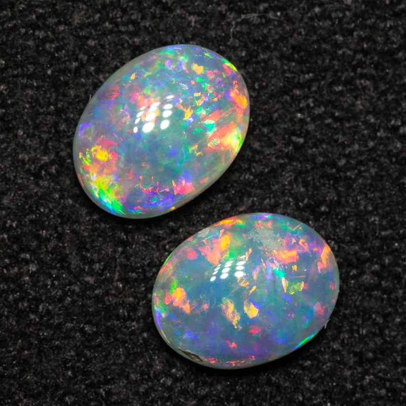 0.56 ct crystal opal pair 5.3x4.2x1.9mm - Image 4