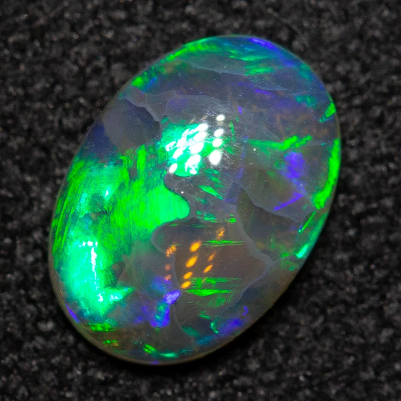 0.55 ct crystal opal 6.9x5x2.5mm