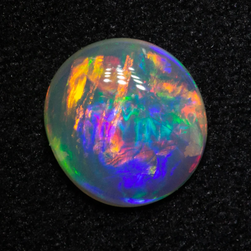 0.66 ct crystal opal 7.1x6.7x2.1mm