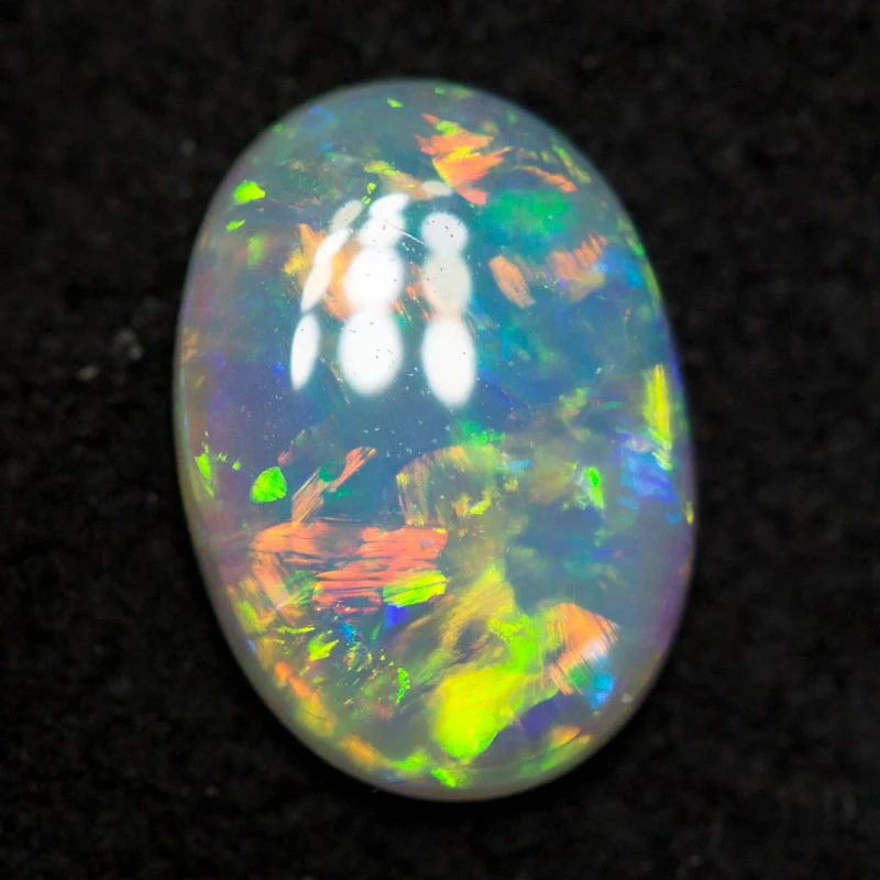 0.66 ct crystal opal 7.9x5.6x2.2mm