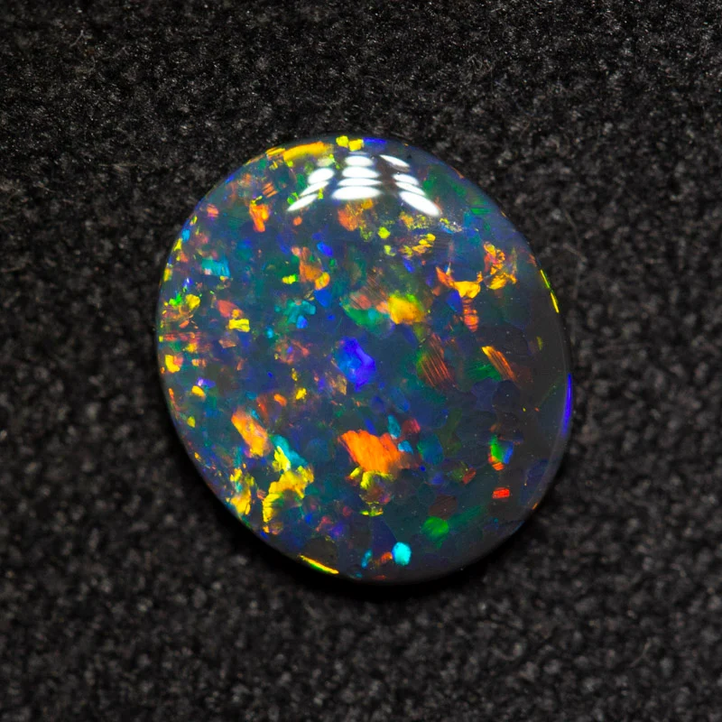 0.70 ct black opal 8x7x1.9mm - Image 3