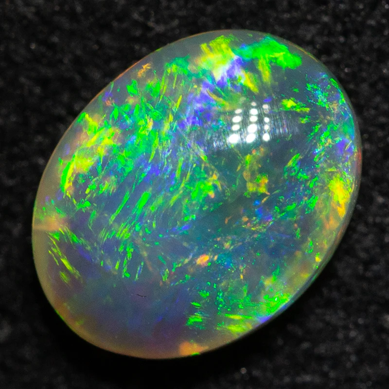0.72 ct crystal opal 7.1x5.5x3mm
