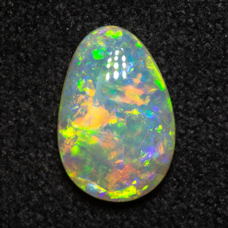 0.73 ct crystal opal 8.6x5.8x2.5mm - Image 2