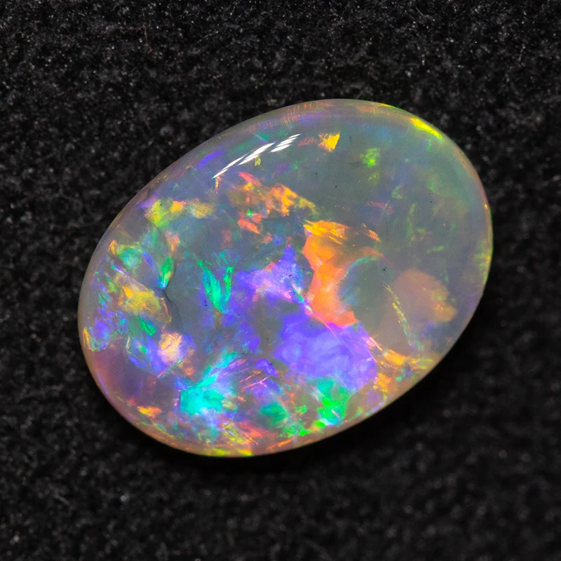 0.77 ct crystal opal 8.1x6.1x2.6mm - Image 2