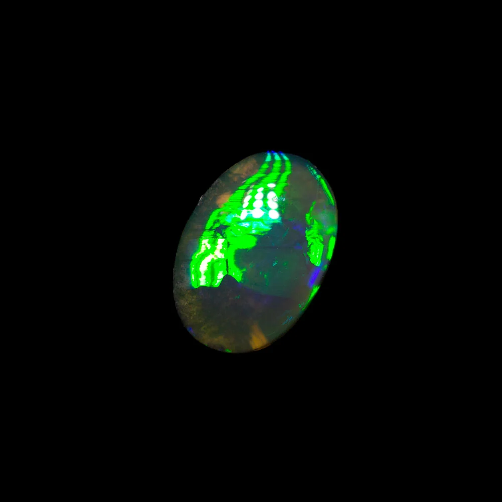 0.78 ct black crystal opal 7.5x5.3x2.8mm - Image 2