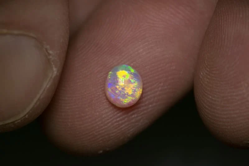 0.90 ct crystal opal 6x5x4mm