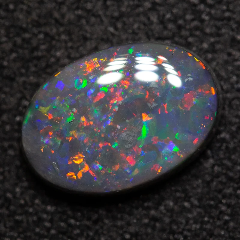 1.06 ct black opal 8.6x6x2.7mm - Image 2