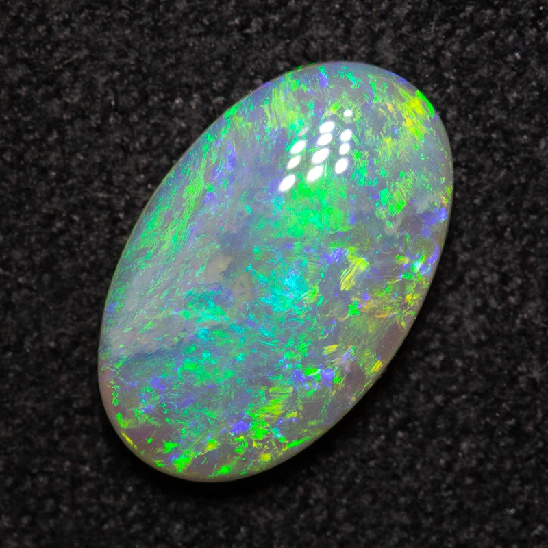 1.07 ct dark opal 10.1x6.3x2.6mm