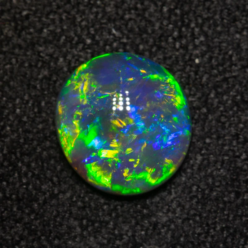 1.11 ct black crystal opal 7.6x7.1x3.3mm - Image 2