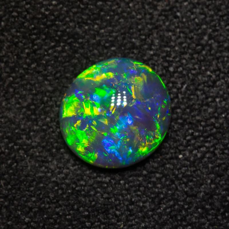 1.11 ct black crystal opal 7.6x7.1x3.3mm - Image 3