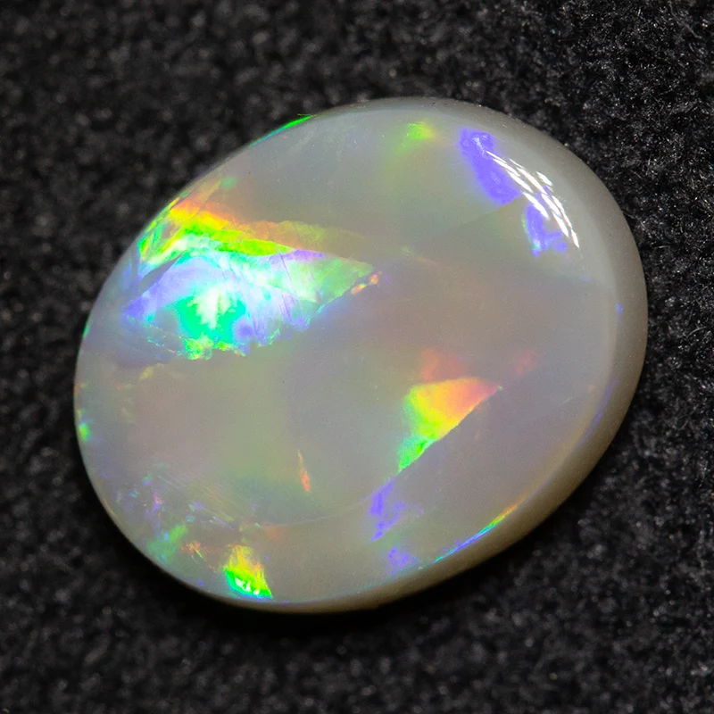 1.14 ct dark opal 8.9x7.1x2.5mm