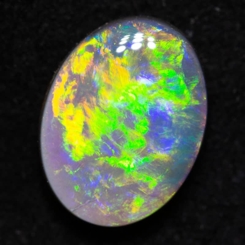 1.18 ct dark opal 8.4x6.5x3.3mm