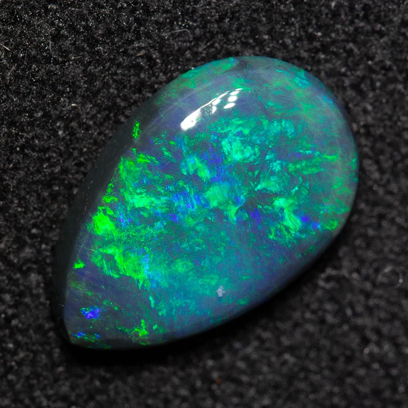 1.27 ct black opal 10.4x6.8x2.9mm