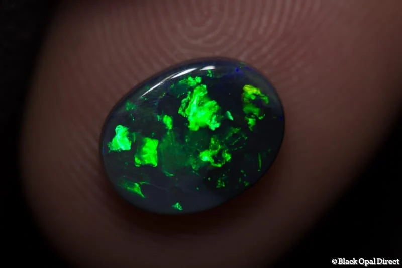 1.63 ct black opal 10x8x2.5mm - Image 2