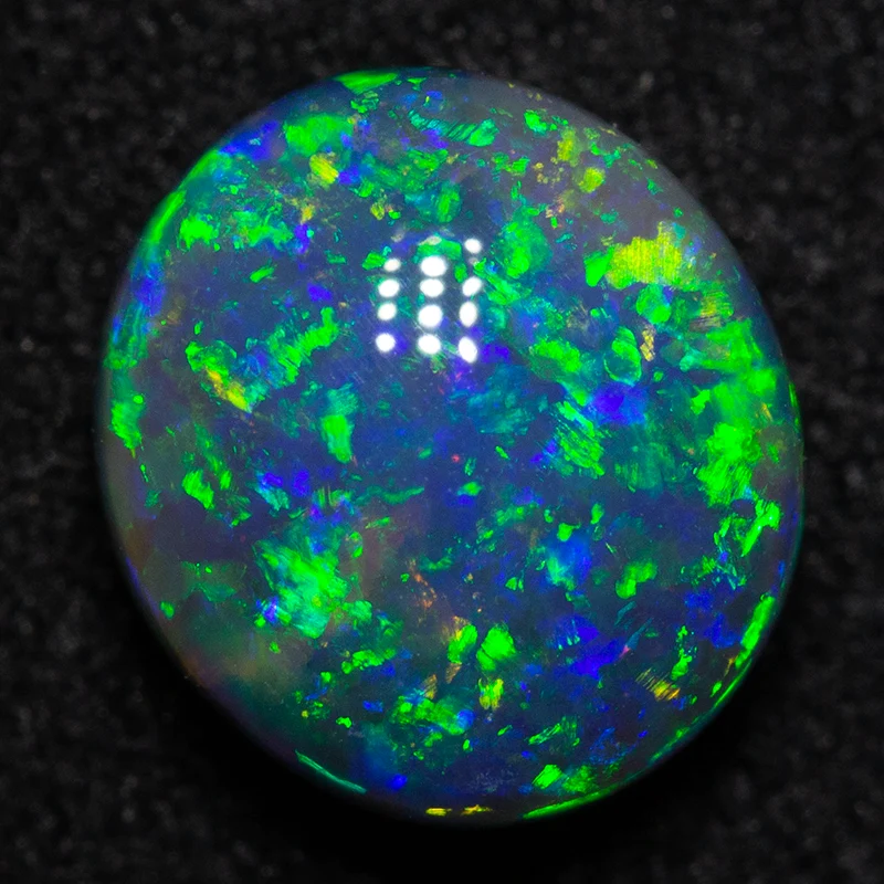 1.79 ct black opal 8.4x7.5x4.4mm