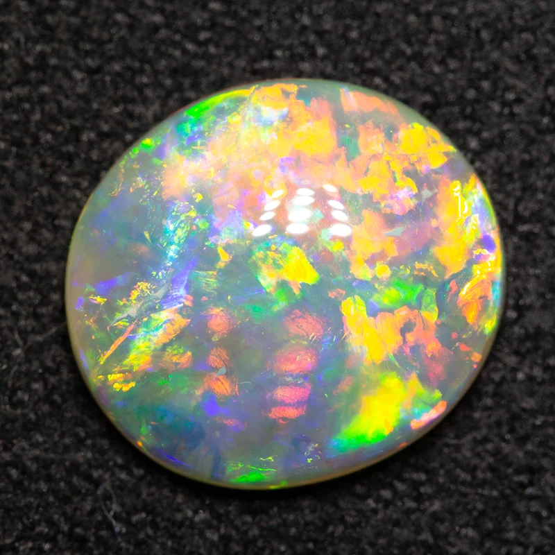 2.05 ct double-sided crystal opal 10.2x9.4x3.3mm