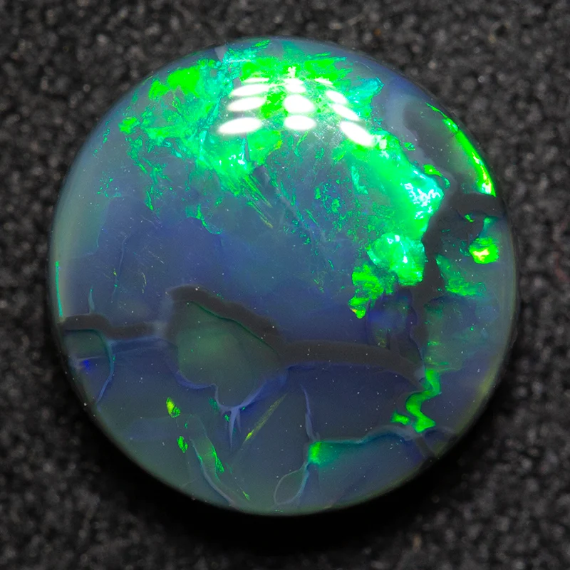 2.08 ct black opal 9.1x9.1x3.9mm - Image 3