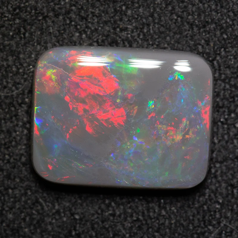 2.12 ct black opal 11x8.5x2.6mm