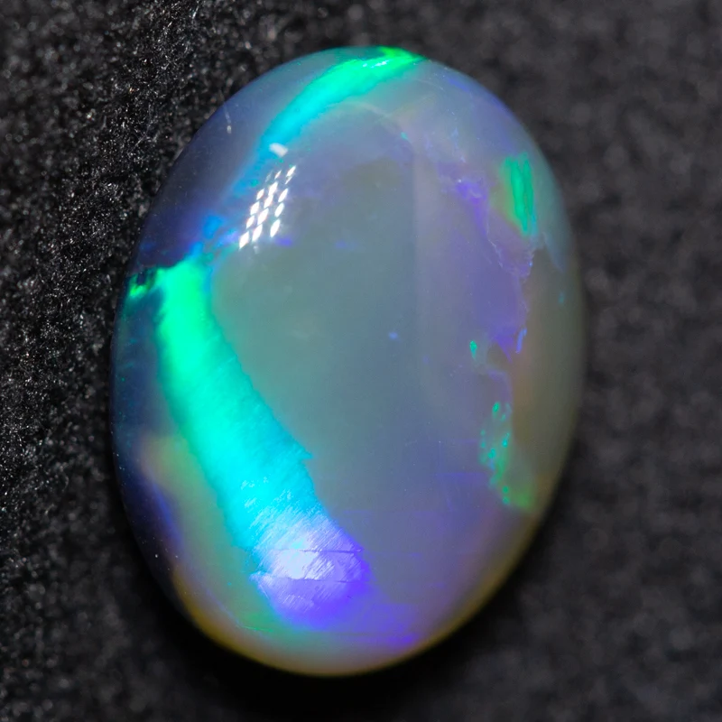 2.21 ct black opal 9.9x8x4.4mm