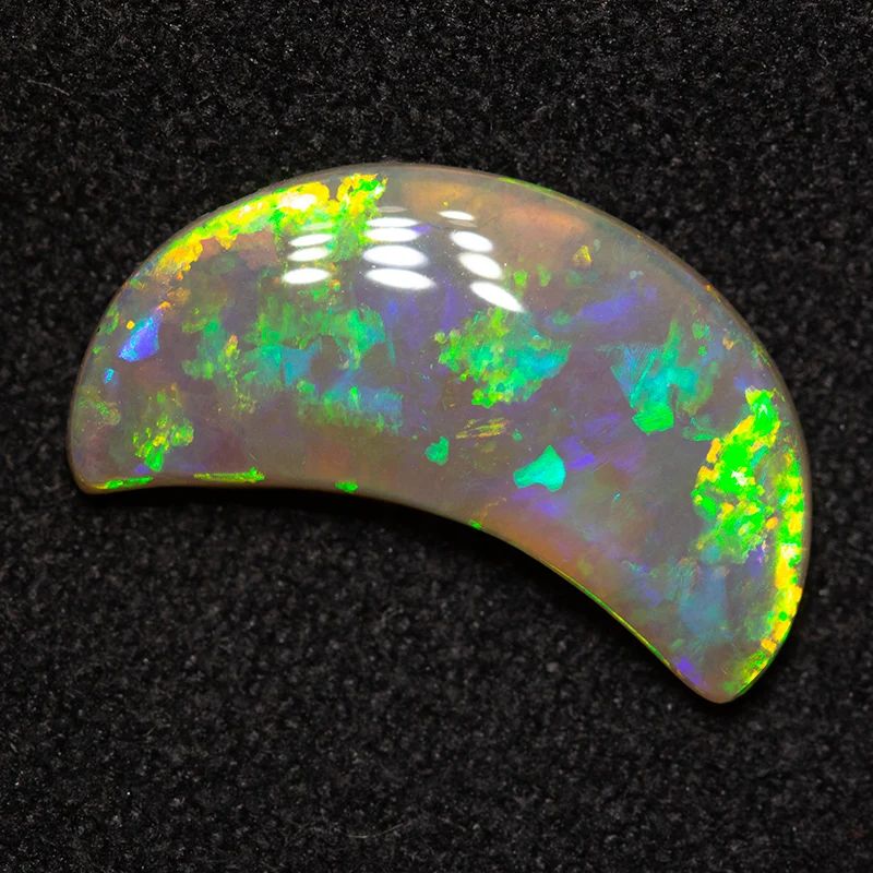 2.31 ct dark opal 15.1x8.1x3mm