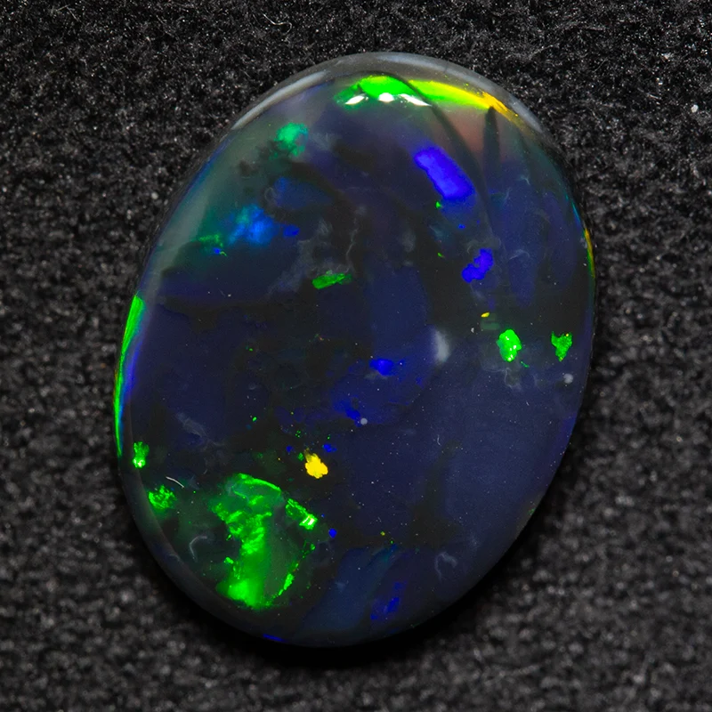 2.34 ct black opal 11.8x9.1x2.9mm - Image 4
