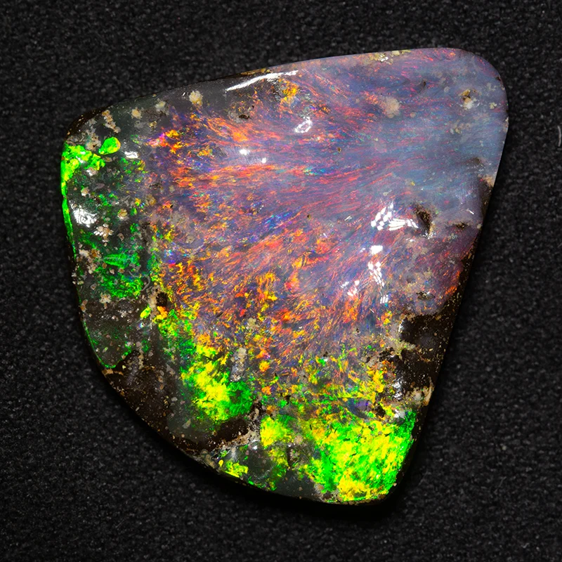 24.24 ct boulder opal 25.1x24.7x5.1mm