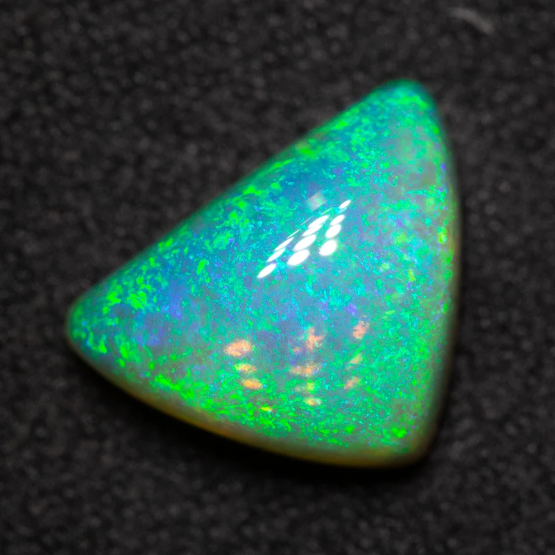 3.51 ct dark crystal opal 11.8x8.9x5.7mm
