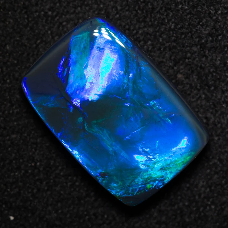 3.74 ct black opal 13.6x9.3x3.6mm - Image 2