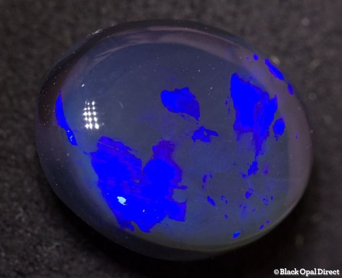 3.86 ct blue opal 11.5x10x6mm