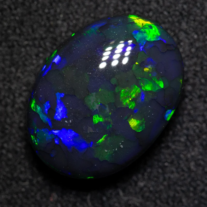 4.22 ct black opal 12.5x9.5x5mm