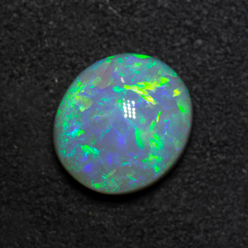 4.86 ct dark opal 12.2x11x5.8mm - Image 3
