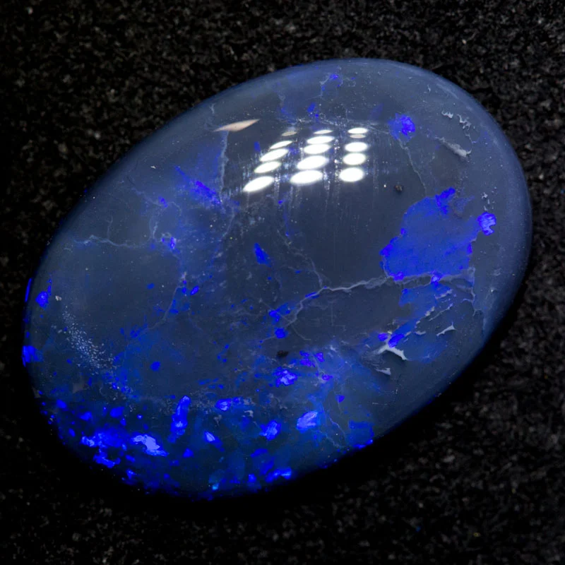 6.09 ct black opal 18.6x13.2x4mm