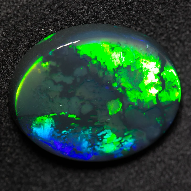 6.14 ct black opal 17.1x14x3.5mm