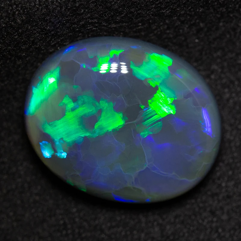 9.32 ct black opal 16.6x13.4x6.4mm - Image 2