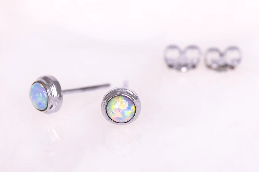 Gabriel Earrings 18kt White Gold 0.34ct Crystal Opals - Image 3