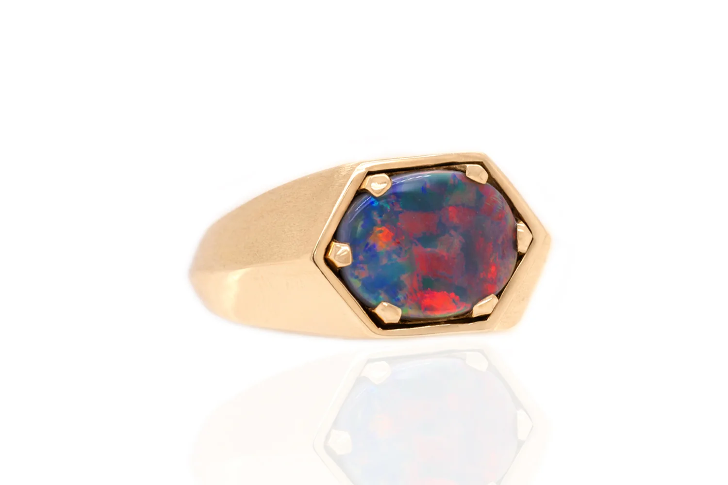 Saxon Ring Yellow Gold with 2.42ct Dark Opal - Image 3