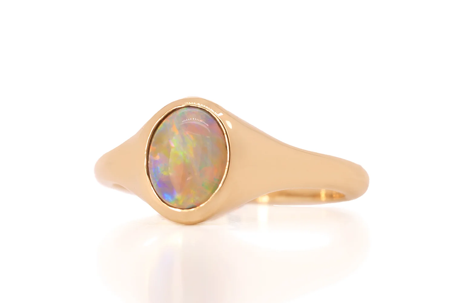 Valentina Petite — 18kt Yellow Gold 0.92 ct Crystal Opal Ring - Image 4
